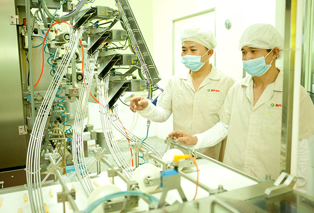 堅持做實體經(jīng)濟(jì)，堅持做好實體經(jīng)濟(jì)